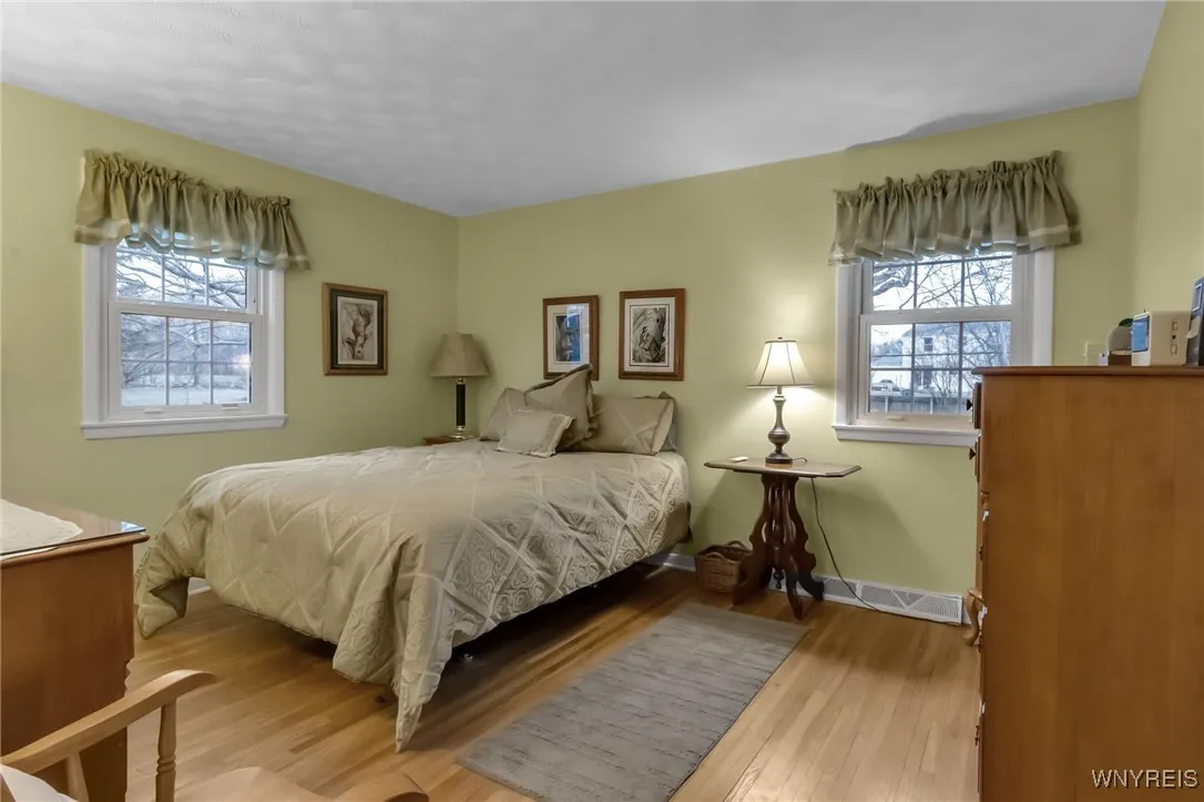 277 Woodward Drive, West Seneca, New York 14224, West Seneca, New York 14224, 3 Bedrooms Bedrooms, 7 Rooms Rooms,1 BathroomBathrooms,Residential,Closed,277 Woodward Drive, West Seneca, New York 14224,0,B1657965