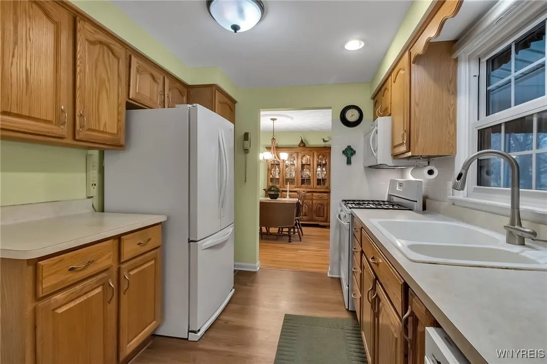 277 Woodward Drive, West Seneca, New York 14224, West Seneca, New York 14224, 3 Bedrooms Bedrooms, 7 Rooms Rooms,1 BathroomBathrooms,Residential,Closed,277 Woodward Drive, West Seneca, New York 14224,0,B1657965