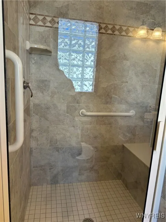 8047 Laurel Park Lane, Clarence, New York 14051, Clarence, New York 14051, 3 Bedrooms Bedrooms, 6 Rooms Rooms,2 BathroomsBathrooms,Residential Lease,For Rent,8047 Laurel Park Lane, Clarence, New York 14051,0,B1657949