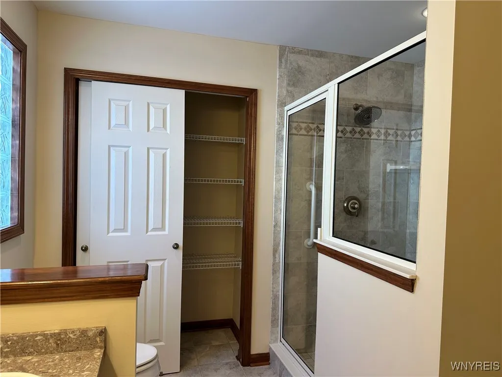 8047 Laurel Park Lane, Clarence, New York 14051, Clarence, New York 14051, 3 Bedrooms Bedrooms, 6 Rooms Rooms,2 BathroomsBathrooms,Residential Lease,For Rent,8047 Laurel Park Lane, Clarence, New York 14051,0,B1657949