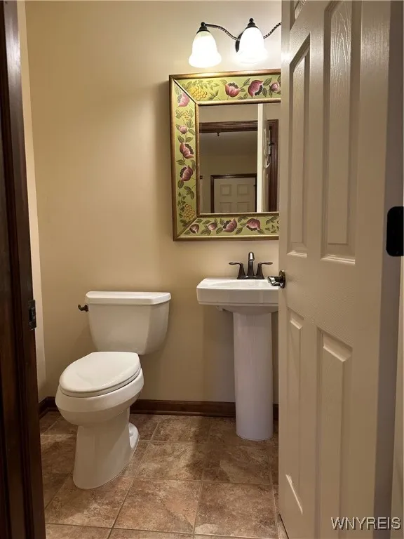 8047 Laurel Park Lane, Clarence, New York 14051, Clarence, New York 14051, 3 Bedrooms Bedrooms, 6 Rooms Rooms,2 BathroomsBathrooms,Residential Lease,For Rent,8047 Laurel Park Lane, Clarence, New York 14051,0,B1657949