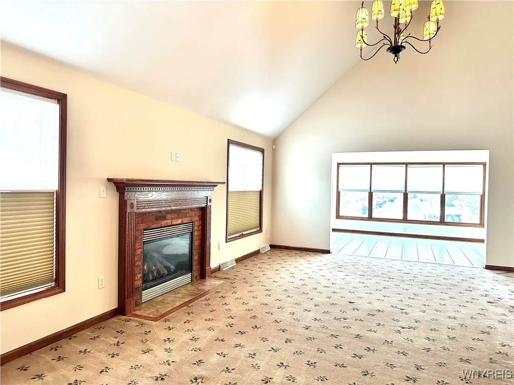 8047 Laurel Park Lane, Clarence, New York 14051, Clarence, New York 14051, 3 Bedrooms Bedrooms, 6 Rooms Rooms,2 BathroomsBathrooms,Residential Lease,For Rent,8047 Laurel Park Lane, Clarence, New York 14051,0,B1657949
