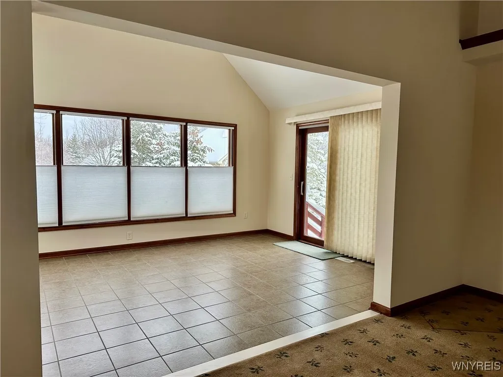 8047 Laurel Park Lane, Clarence, New York 14051, Clarence, New York 14051, 3 Bedrooms Bedrooms, 6 Rooms Rooms,2 BathroomsBathrooms,Residential Lease,For Rent,8047 Laurel Park Lane, Clarence, New York 14051,0,B1657949