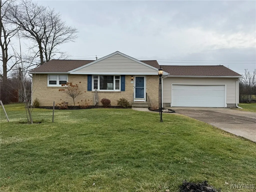 6 Towerwood Road, Grand Island, New York 14072, Grand Island, New York 14072, 2 Bedrooms Bedrooms, 5 Rooms Rooms,1 BathroomBathrooms,Residential Lease,For Rent,6 Towerwood Road, Grand Island, New York 14072,0,B1658204