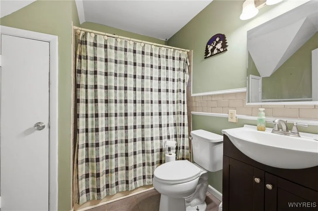 119 East Felton Street, North Tonawanda, New York, North Tonawanda, New York 14120, 3 Bedrooms Bedrooms, 7 Rooms Rooms,1 BathroomBathrooms,Residential,Closed,119 East Felton Street, North Tonawanda, New York ,0,B1658318
