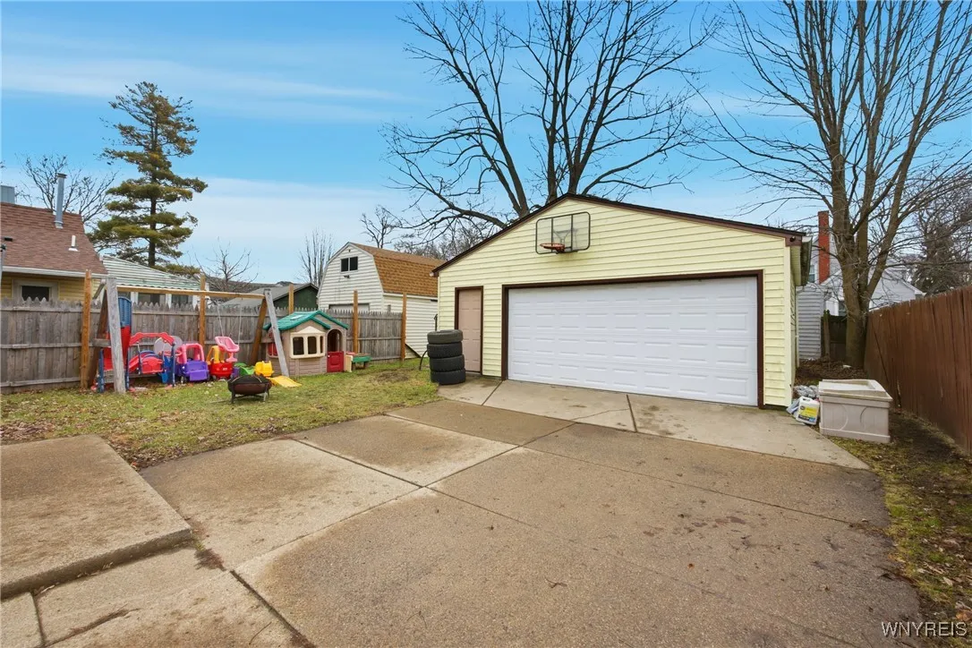 119 East Felton Street, North Tonawanda, New York, North Tonawanda, New York 14120, 3 Bedrooms Bedrooms, 7 Rooms Rooms,1 BathroomBathrooms,Residential,Closed,119 East Felton Street, North Tonawanda, New York ,0,B1658318