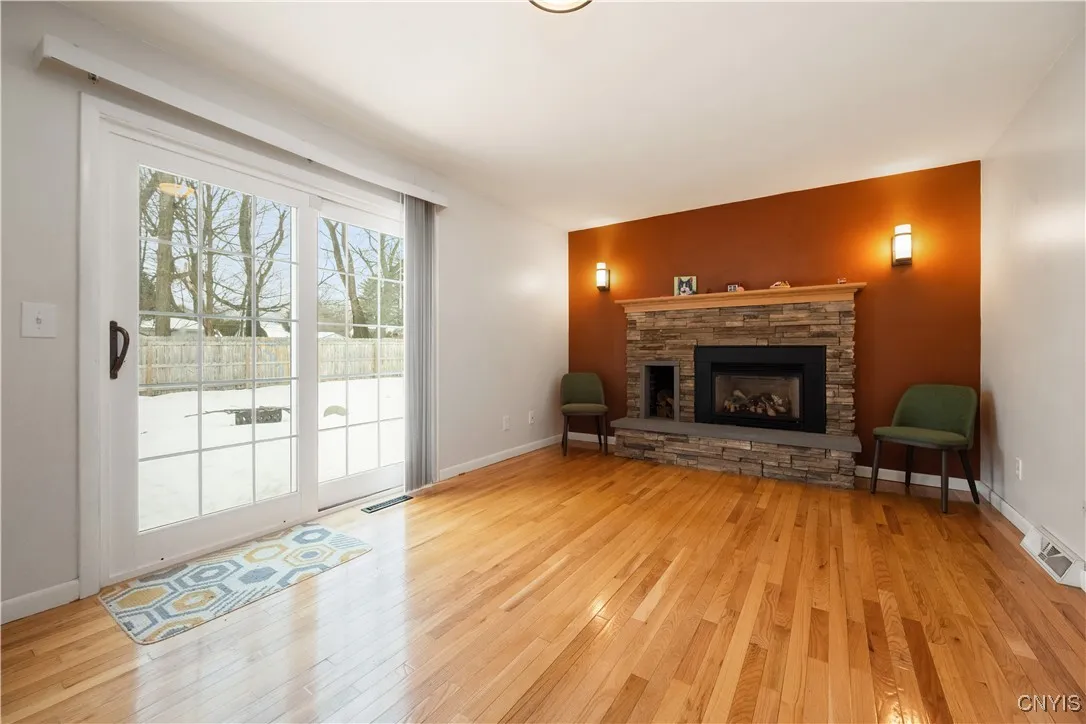 1754 North George Street, Rome, New York 13440, Rome, New York 13440, 4 Bedrooms Bedrooms, 10 Rooms Rooms,2 BathroomsBathrooms,Residential,Closed,1754 North George Street, Rome, New York 13440,0,S1657952