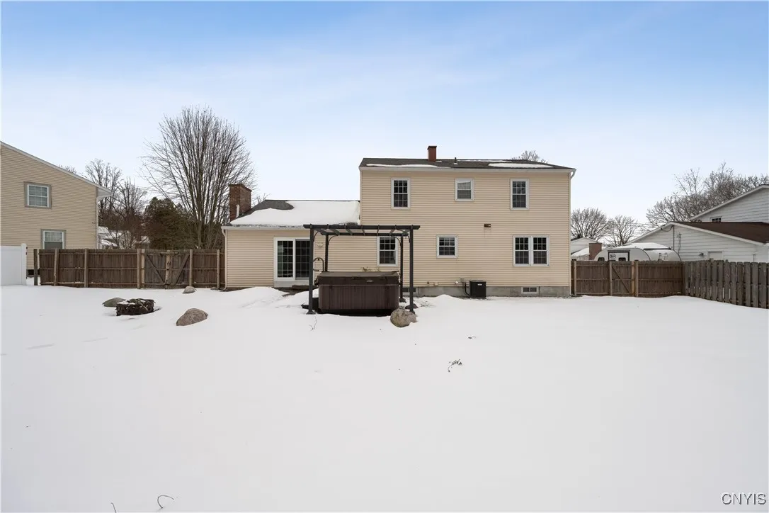 1754 North George Street, Rome, New York 13440, Rome, New York 13440, 4 Bedrooms Bedrooms, 10 Rooms Rooms,2 BathroomsBathrooms,Residential,Closed,1754 North George Street, Rome, New York 13440,0,S1657952