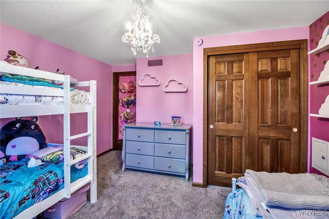 4675 Oakwood Lane, Clarence, New York 14031, Clarence, New York 14031, 4 Bedrooms Bedrooms, 11 Rooms Rooms,2 BathroomsBathrooms,Residential,Closed,4675 Oakwood Lane, Clarence, New York 14031,0,B1658000