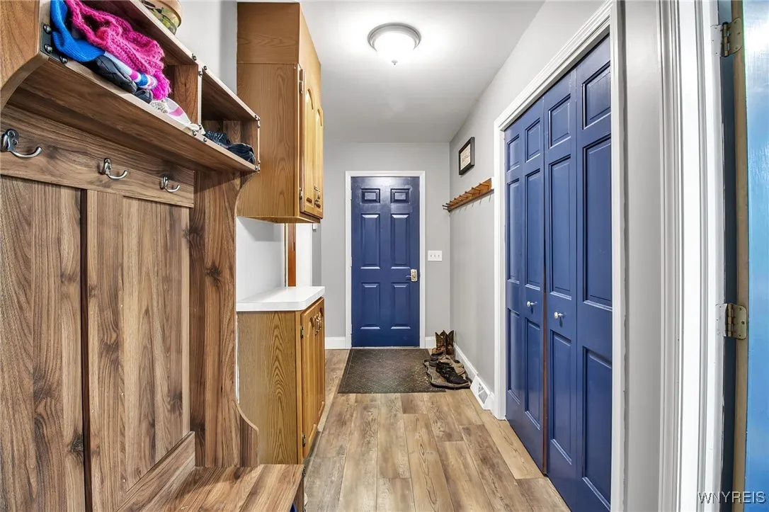 4675 Oakwood Lane, Clarence, New York 14031, Clarence, New York 14031, 4 Bedrooms Bedrooms, 11 Rooms Rooms,2 BathroomsBathrooms,Residential,Closed,4675 Oakwood Lane, Clarence, New York 14031,0,B1658000