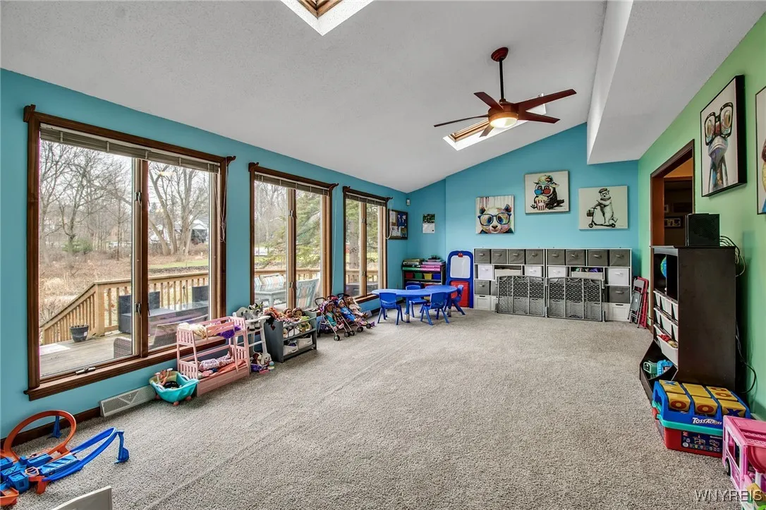 4675 Oakwood Lane, Clarence, New York 14031, Clarence, New York 14031, 4 Bedrooms Bedrooms, 11 Rooms Rooms,2 BathroomsBathrooms,Residential,Closed,4675 Oakwood Lane, Clarence, New York 14031,0,B1658000
