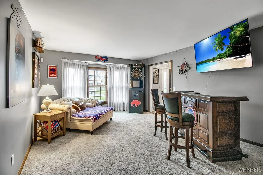 4675 Oakwood Lane, Clarence, New York 14031, Clarence, New York 14031, 4 Bedrooms Bedrooms, 11 Rooms Rooms,2 BathroomsBathrooms,Residential,Closed,4675 Oakwood Lane, Clarence, New York 14031,0,B1658000