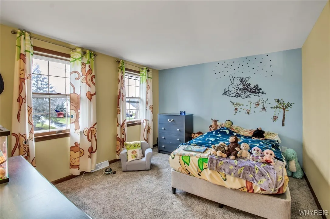 4675 Oakwood Lane, Clarence, New York 14031, Clarence, New York 14031, 4 Bedrooms Bedrooms, 11 Rooms Rooms,2 BathroomsBathrooms,Residential,Closed,4675 Oakwood Lane, Clarence, New York 14031,0,B1658000