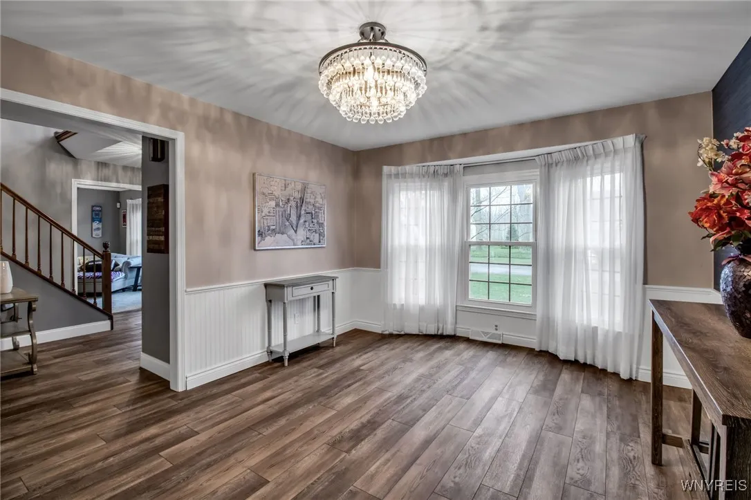 4675 Oakwood Lane, Clarence, New York 14031, Clarence, New York 14031, 4 Bedrooms Bedrooms, 11 Rooms Rooms,2 BathroomsBathrooms,Residential,Closed,4675 Oakwood Lane, Clarence, New York 14031,0,B1658000