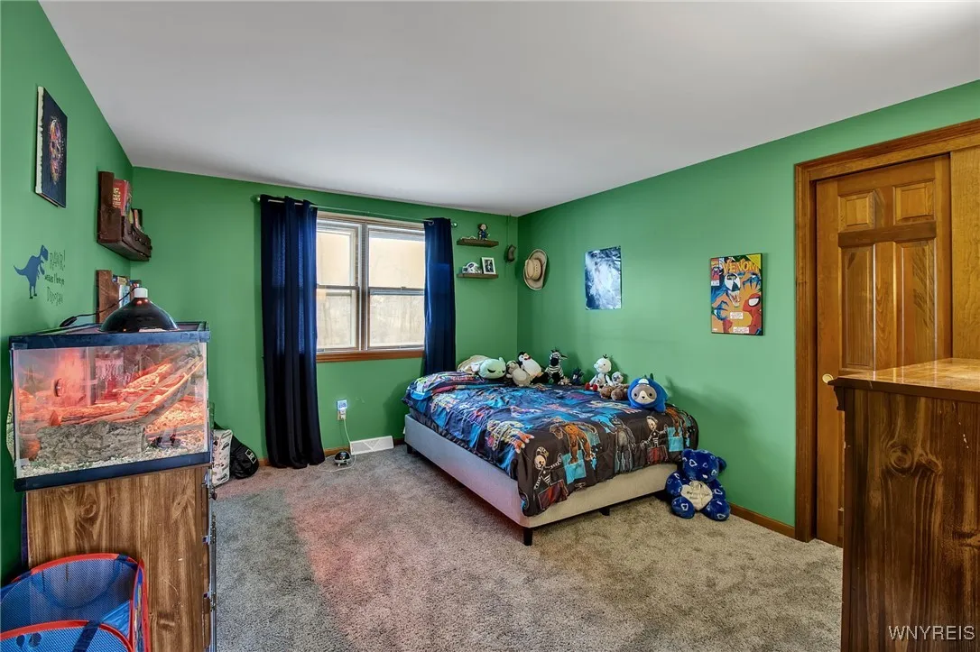 4675 Oakwood Lane, Clarence, New York 14031, Clarence, New York 14031, 4 Bedrooms Bedrooms, 11 Rooms Rooms,2 BathroomsBathrooms,Residential,Closed,4675 Oakwood Lane, Clarence, New York 14031,0,B1658000