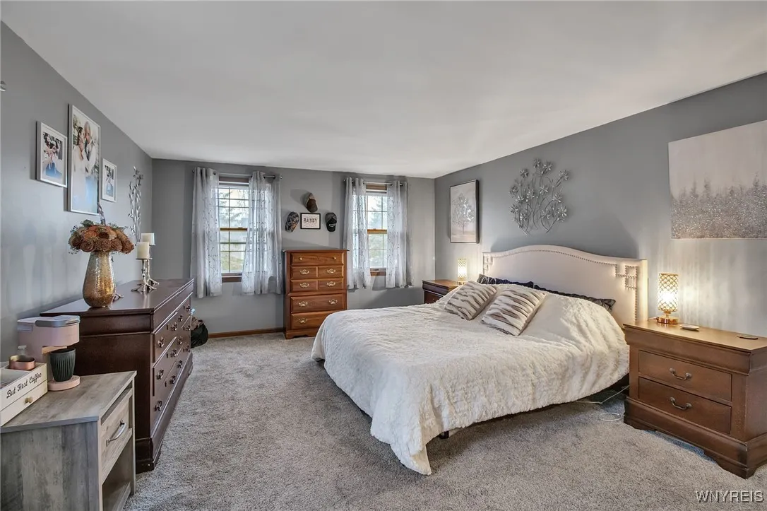 4675 Oakwood Lane, Clarence, New York 14031, Clarence, New York 14031, 4 Bedrooms Bedrooms, 11 Rooms Rooms,2 BathroomsBathrooms,Residential,Closed,4675 Oakwood Lane, Clarence, New York 14031,0,B1658000