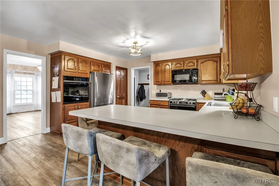 4675 Oakwood Lane, Clarence, New York 14031, Clarence, New York 14031, 4 Bedrooms Bedrooms, 11 Rooms Rooms,2 BathroomsBathrooms,Residential,Closed,4675 Oakwood Lane, Clarence, New York 14031,0,B1658000