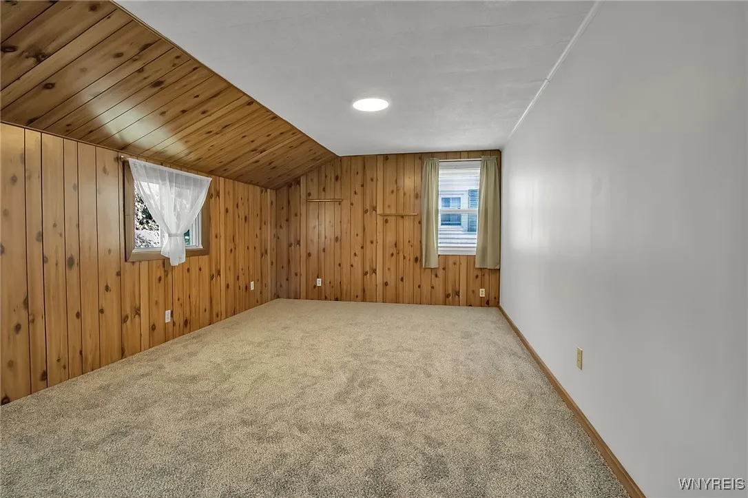 4160 Harlem Road, Amherst, New York 14226, Amherst, New York 14226, 3 Bedrooms Bedrooms, 9 Rooms Rooms,2 BathroomsBathrooms,Residential Lease,For Rent,4160 Harlem Road, Amherst, New York 14226,0,B1658601