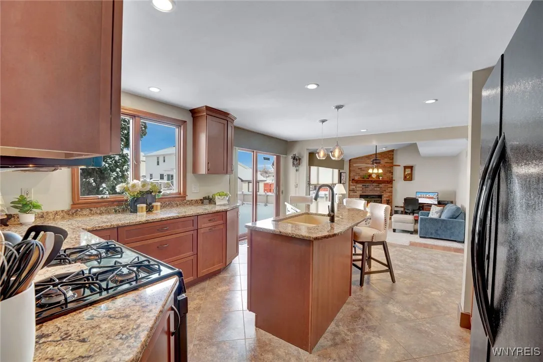 3540 Howard Road, Hamburg, New York 14075, Hamburg, New York 14075, 4 Bedrooms Bedrooms, 8 Rooms Rooms,1 BathroomBathrooms,Residential,Closed,3540 Howard Road, Hamburg, New York 14075,0,B1658685