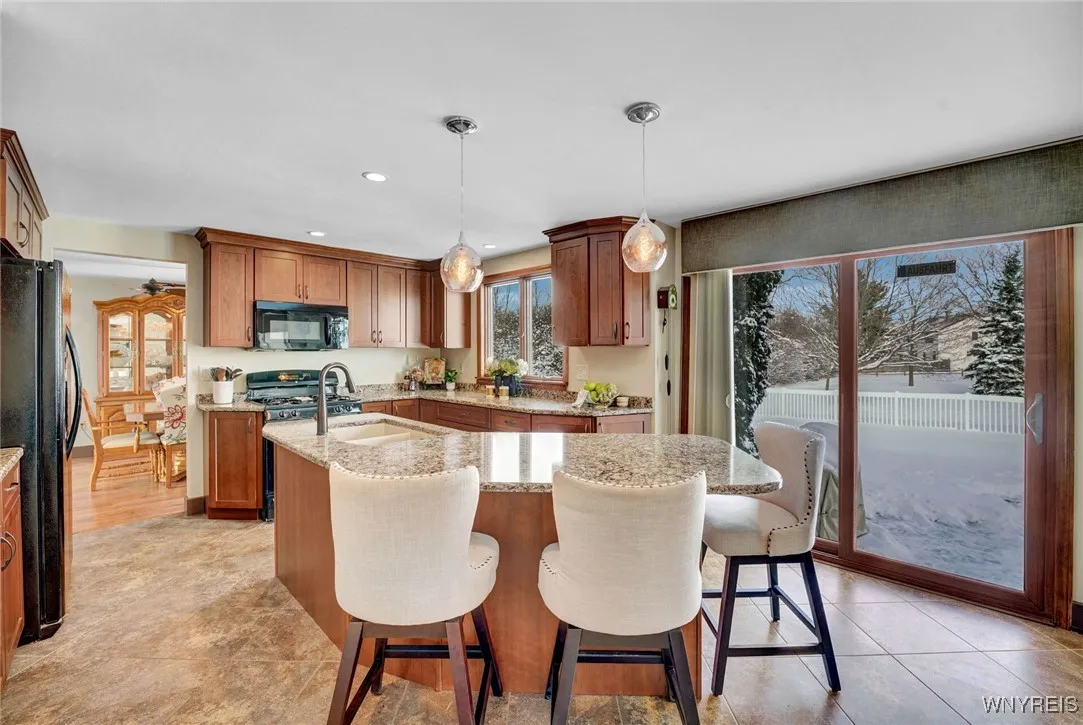 3540 Howard Road, Hamburg, New York 14075, Hamburg, New York 14075, 4 Bedrooms Bedrooms, 8 Rooms Rooms,1 BathroomBathrooms,Residential,Closed,3540 Howard Road, Hamburg, New York 14075,0,B1658685