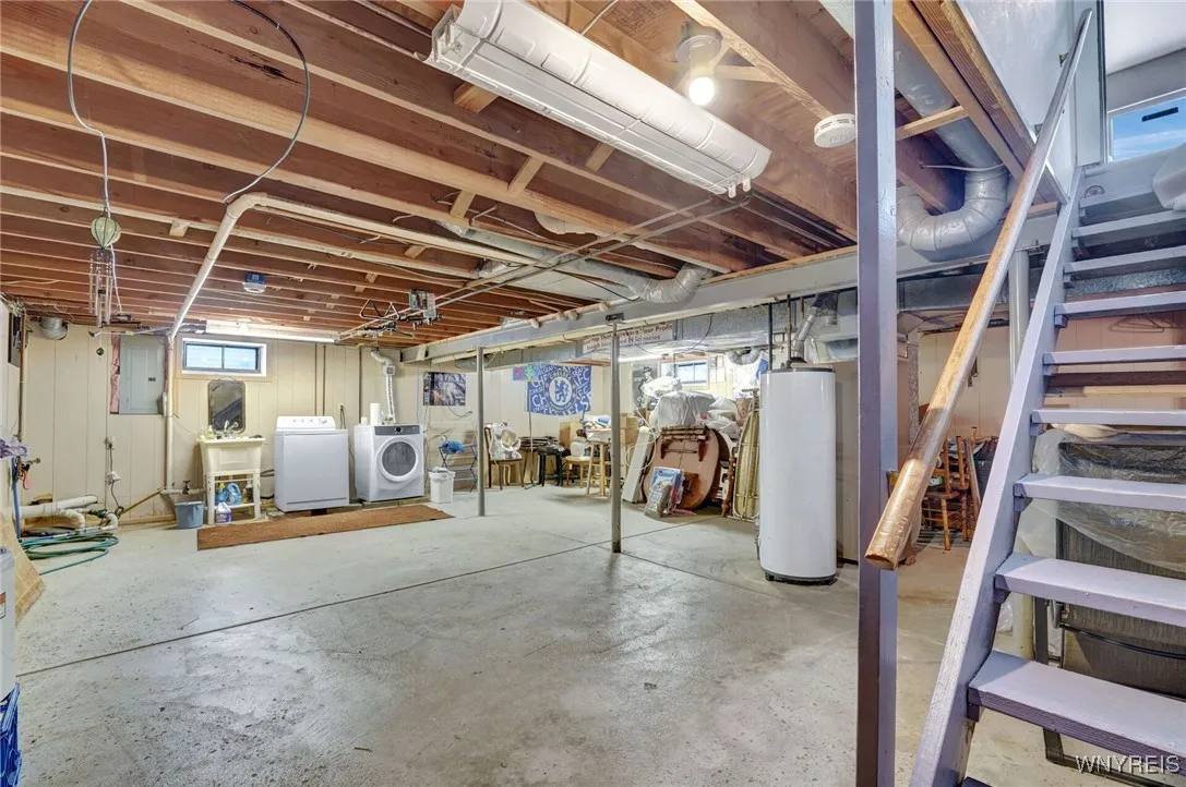FULL BASEMENT