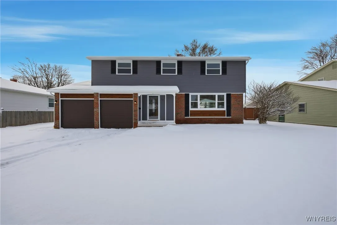 15 Diane Drive, West Seneca, New York 14224, West Seneca, New York 14224, 5 Bedrooms Bedrooms, 11 Rooms Rooms,1 BathroomBathrooms,Residential,Closed,15 Diane Drive, West Seneca, New York 14224,0,B1658758