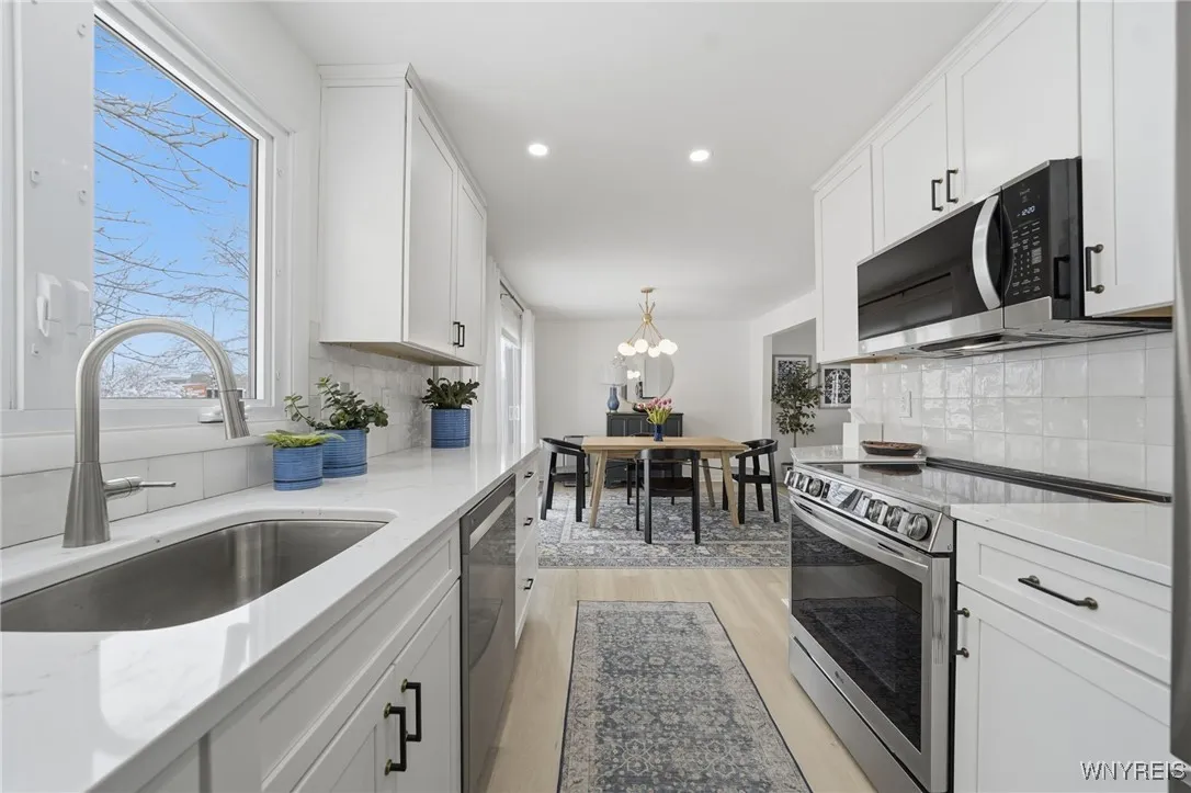1651 Charlesgate Circle 1651, Amherst, New York 14, Amherst, New York 14051, 2 Bedrooms Bedrooms, 5 Rooms Rooms,2 BathroomsBathrooms,Residential,Closed,1651 Charlesgate Circle 1651, Amherst, New York 14,0,B1658313
