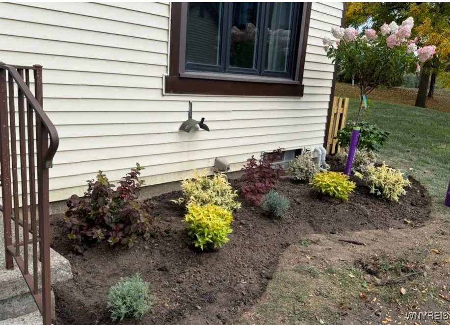 1651 Charlesgate Circle 1651, Amherst, New York 14, Amherst, New York 14051, 2 Bedrooms Bedrooms, 5 Rooms Rooms,2 BathroomsBathrooms,Residential,Closed,1651 Charlesgate Circle 1651, Amherst, New York 14,0,B1658313