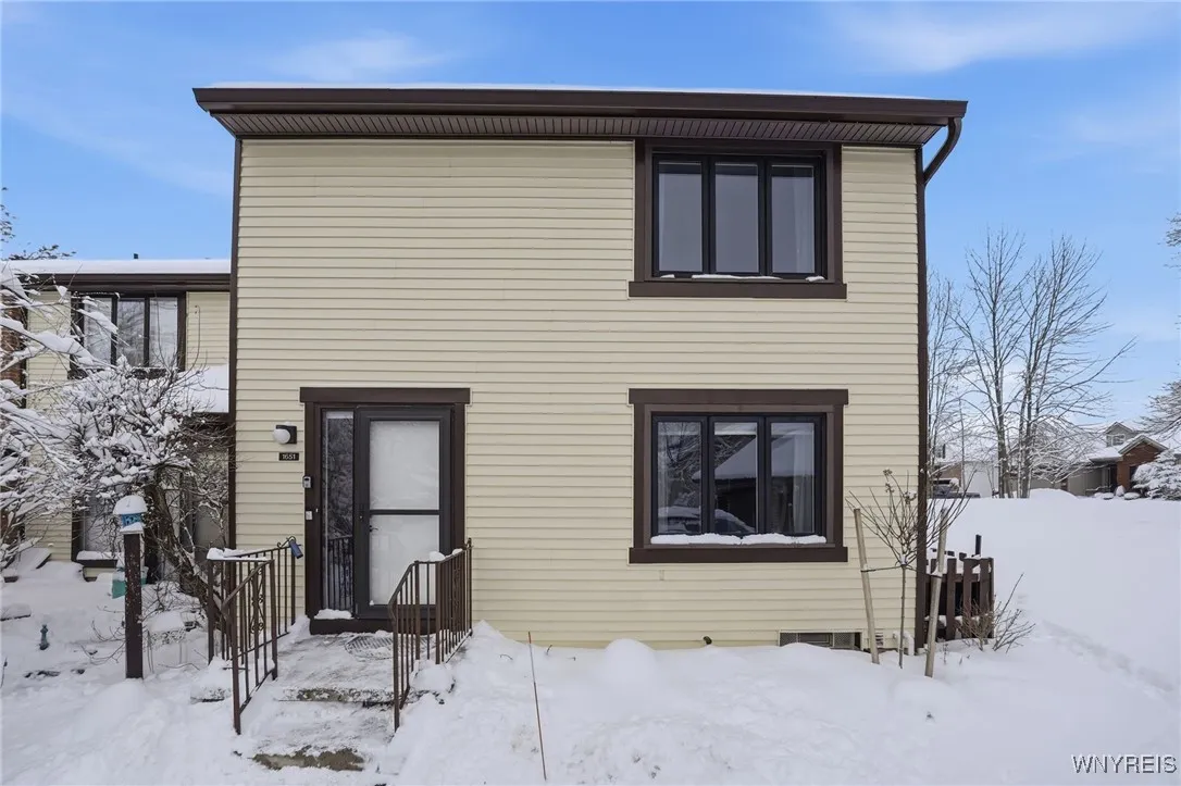 1651 Charlesgate Circle 1651, Amherst, New York 14, Amherst, New York 14051, 2 Bedrooms Bedrooms, 5 Rooms Rooms,2 BathroomsBathrooms,Residential,Closed,1651 Charlesgate Circle 1651, Amherst, New York 14,0,B1658313