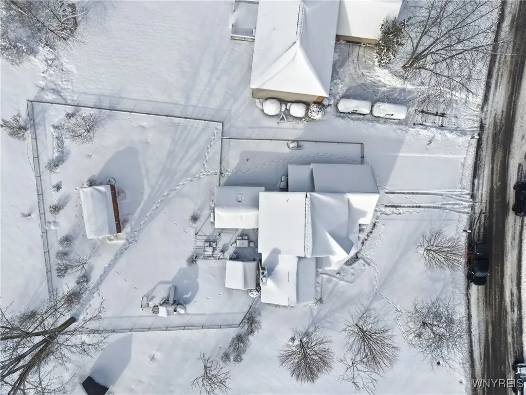 720 Raymond Drive, Lewiston, New York 14092, Lewiston, New York 14092, 4 Bedrooms Bedrooms, 8 Rooms Rooms,2 BathroomsBathrooms,Residential,Closed,720 Raymond Drive, Lewiston, New York 14092,0,B1658872