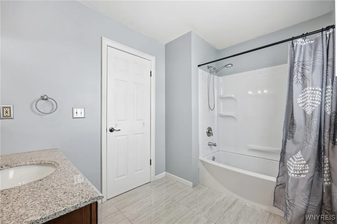 720 Raymond Drive, Lewiston, New York 14092, Lewiston, New York 14092, 4 Bedrooms Bedrooms, 8 Rooms Rooms,2 BathroomsBathrooms,Residential,Closed,720 Raymond Drive, Lewiston, New York 14092,0,B1658872