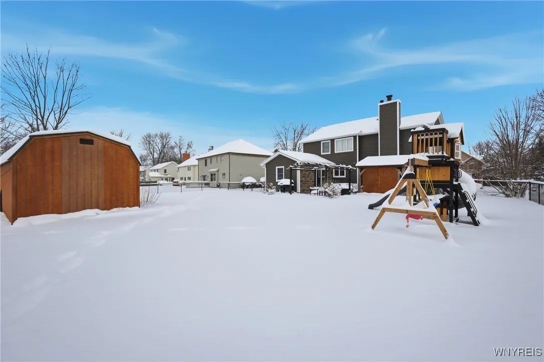 720 Raymond Drive, Lewiston, New York 14092, Lewiston, New York 14092, 4 Bedrooms Bedrooms, 8 Rooms Rooms,2 BathroomsBathrooms,Residential,Closed,720 Raymond Drive, Lewiston, New York 14092,0,B1658872