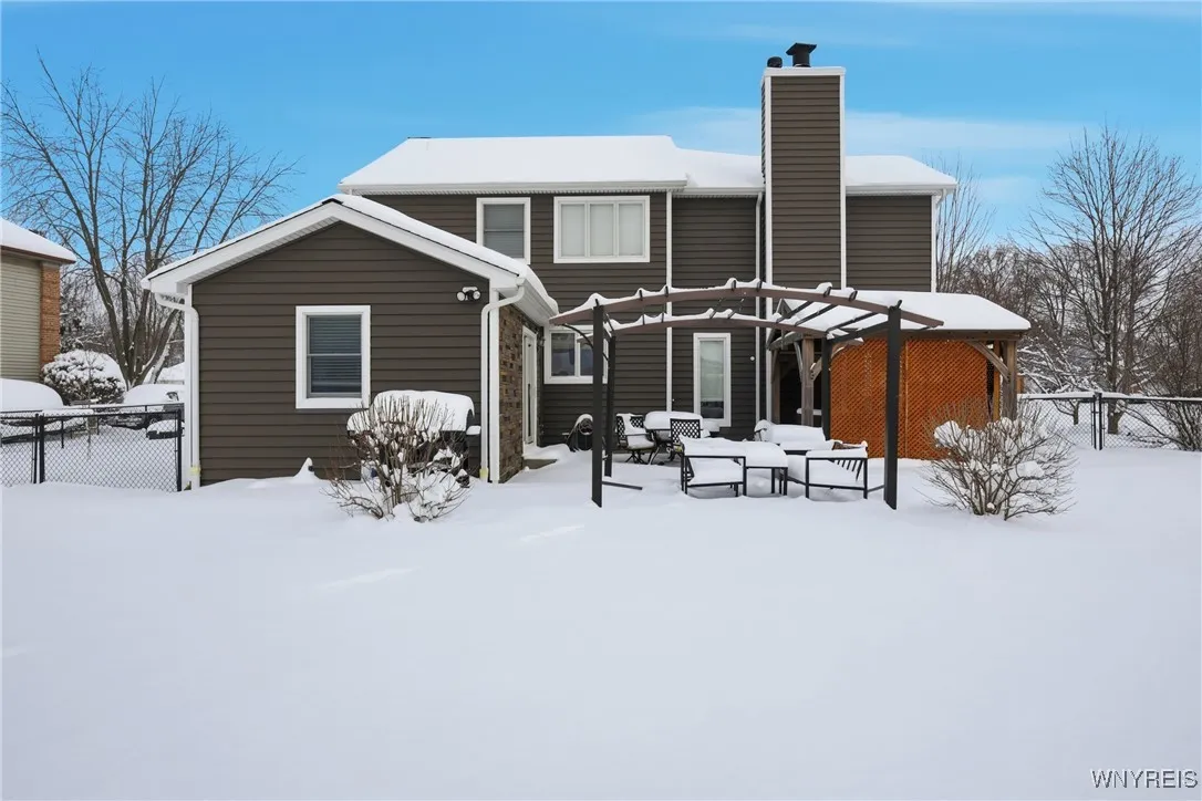 720 Raymond Drive, Lewiston, New York 14092, Lewiston, New York 14092, 4 Bedrooms Bedrooms, 8 Rooms Rooms,2 BathroomsBathrooms,Residential,Closed,720 Raymond Drive, Lewiston, New York 14092,0,B1658872