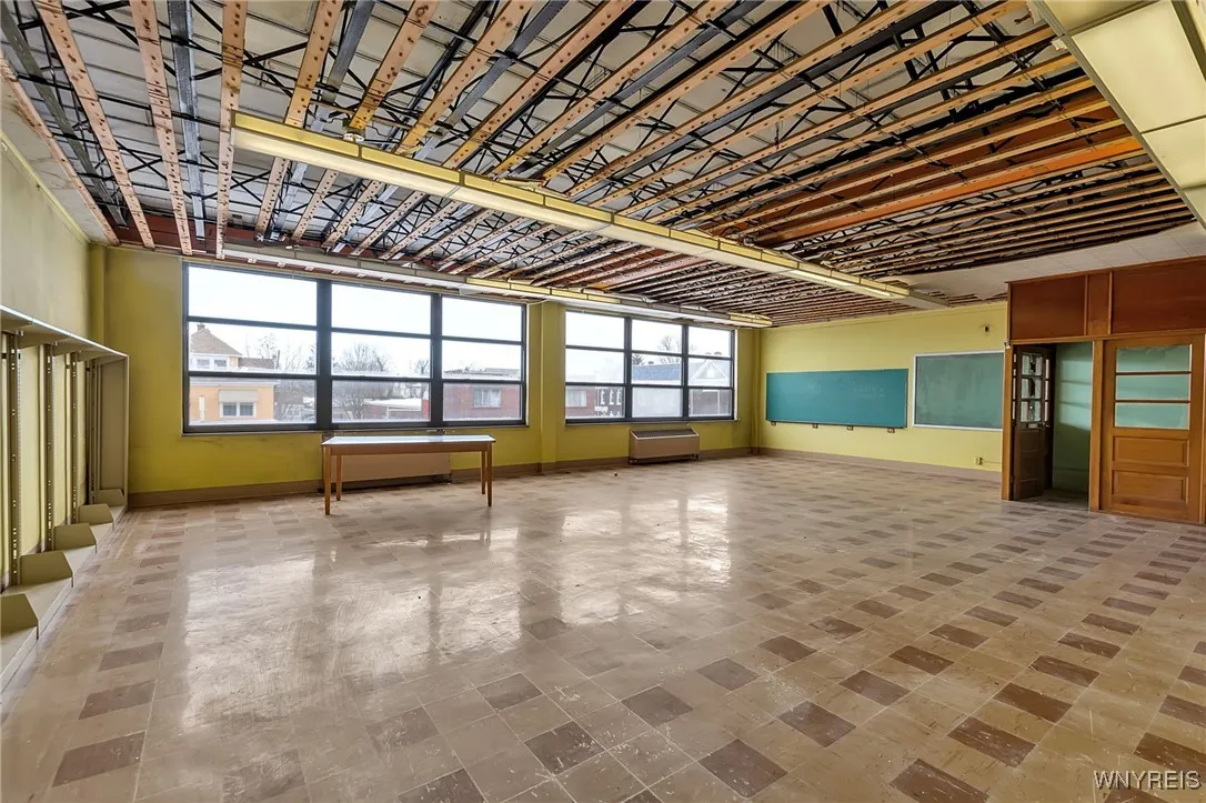 1833 Clinton Street, Buffalo, New York 14206, Buffalo, New York 14206, ,Commercial Sale,Closed,1833 Clinton Street, Buffalo, New York 14206,0,B1658902