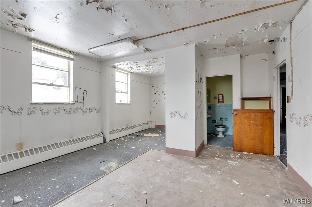 1833 Clinton Street, Buffalo, New York 14206, Buffalo, New York 14206, ,Commercial Sale,Closed,1833 Clinton Street, Buffalo, New York 14206,0,B1658902