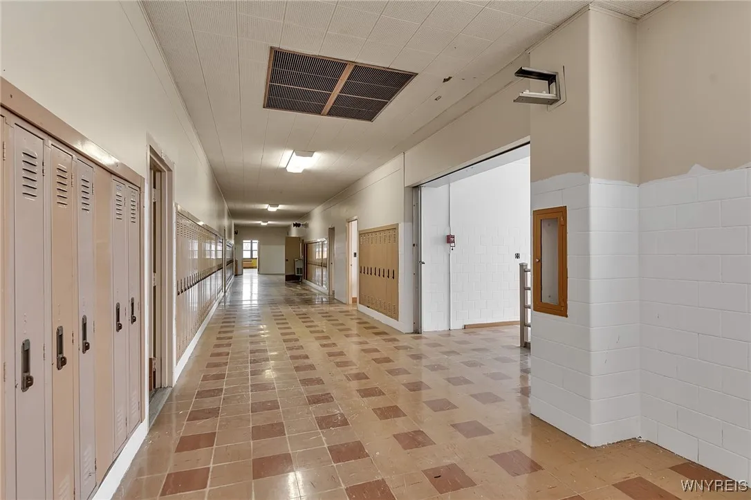 1833 Clinton Street, Buffalo, New York 14206, Buffalo, New York 14206, ,Commercial Sale,Closed,1833 Clinton Street, Buffalo, New York 14206,0,B1658902