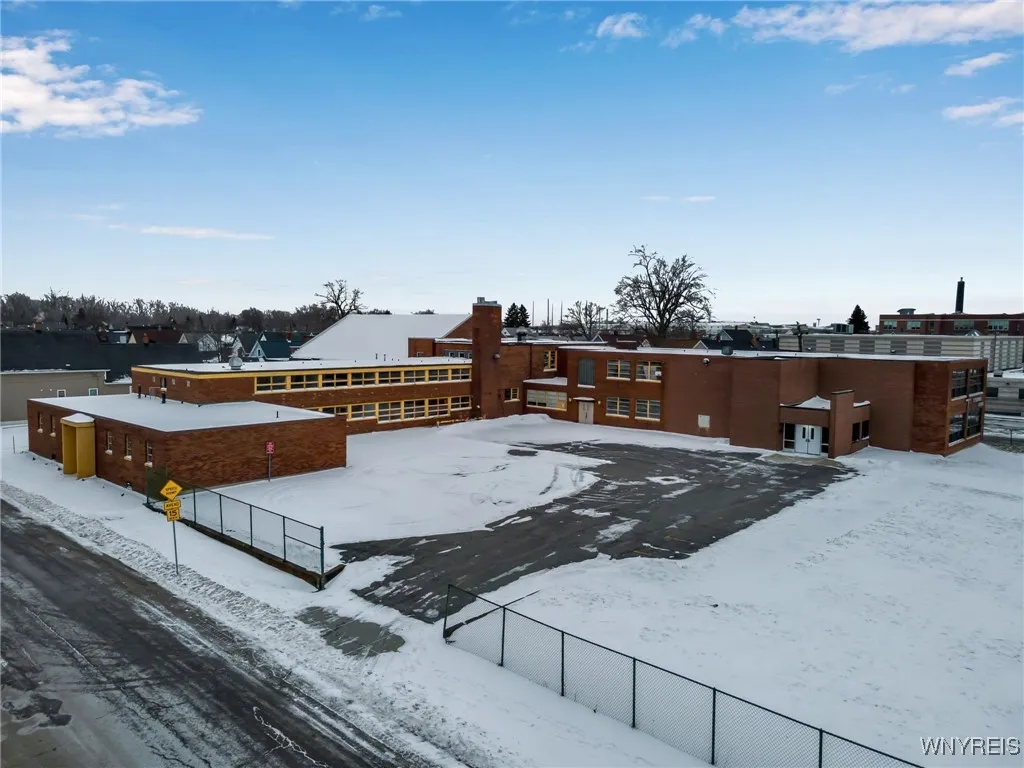 1833 Clinton Street, Buffalo, New York 14206, Buffalo, New York 14206, ,Commercial Sale,Closed,1833 Clinton Street, Buffalo, New York 14206,0,B1658902