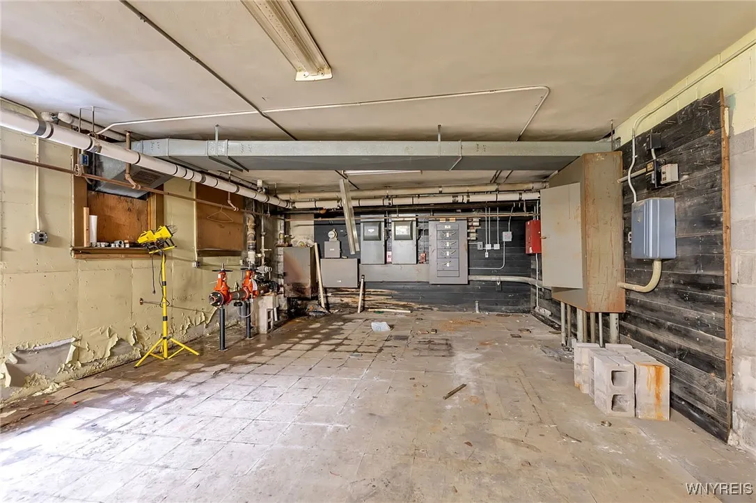 1833 Clinton Street, Buffalo, New York 14206, Buffalo, New York 14206, ,Commercial Sale,Closed,1833 Clinton Street, Buffalo, New York 14206,0,B1658902