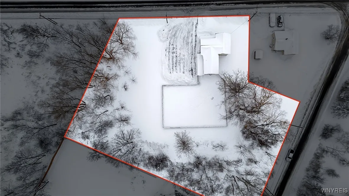 APPROX. Property Lines