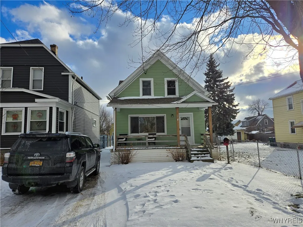 33 Trowbridge Street, Buffalo, New York 14220, Buffalo, New York 14220, 4 Bedrooms Bedrooms, 10 Rooms Rooms,1 BathroomBathrooms,Residential Lease,Closed,33 Trowbridge Street, Buffalo, New York 14220,0,B1659141