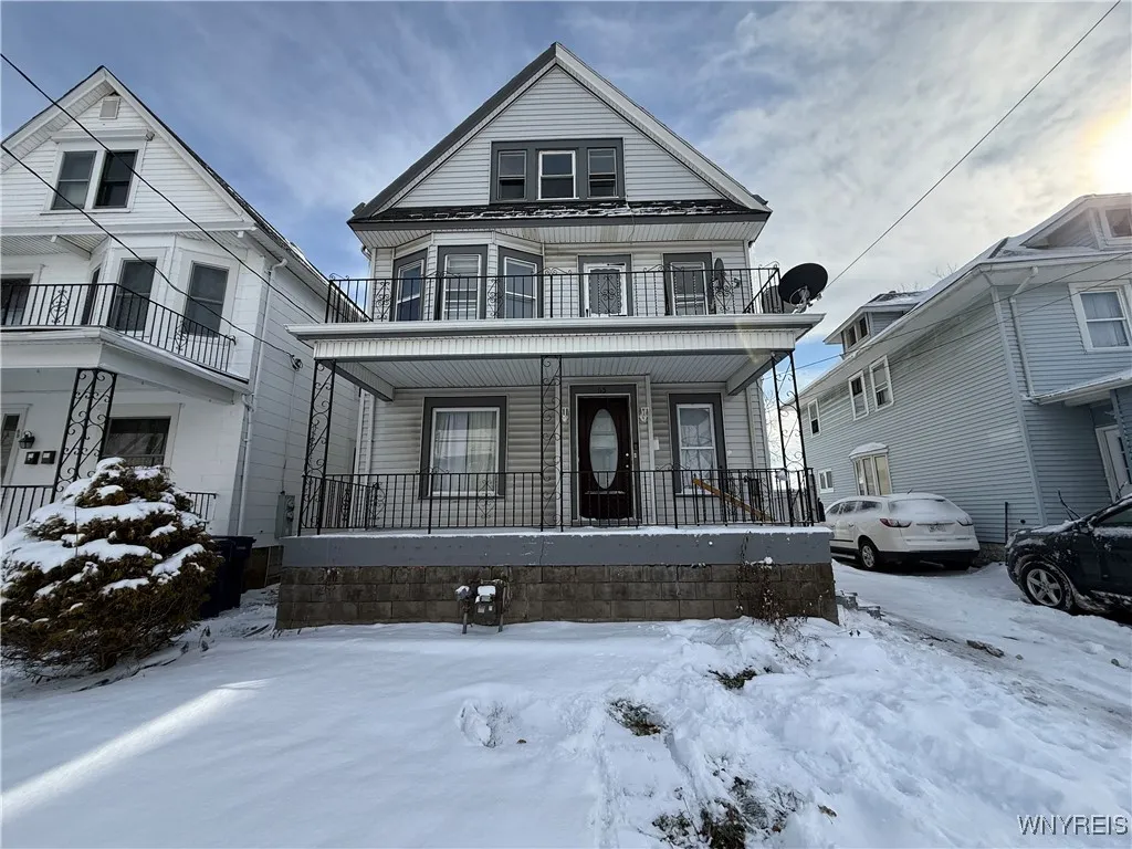 65 Hunt Avenue, Buffalo, New York 14207, Buffalo, New York 14207, 4 Bedrooms Bedrooms, 6 Rooms Rooms,1 BathroomBathrooms,Residential,Closed,65 Hunt Avenue, Buffalo, New York 14207,0,B1658344