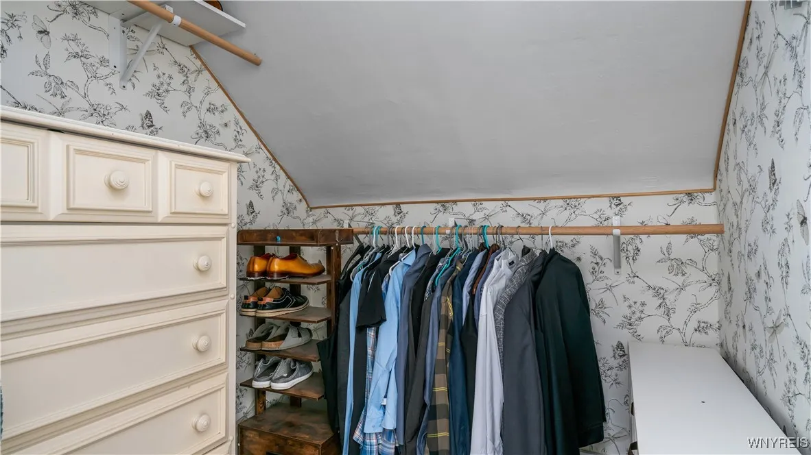 103 Linwood Avenue, Amherst, New York 14221, Amherst, New York 14221, 2 Bedrooms Bedrooms, 6 Rooms Rooms,1 BathroomBathrooms,Residential,Closed,103 Linwood Avenue, Amherst, New York 14221,0,B1659070