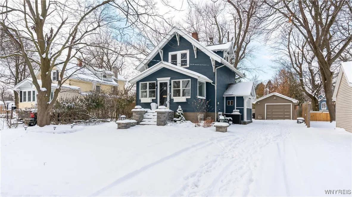 103 Linwood Avenue, Amherst, New York 14221, Amherst, New York 14221, 2 Bedrooms Bedrooms, 6 Rooms Rooms,1 BathroomBathrooms,Residential,Closed,103 Linwood Avenue, Amherst, New York 14221,0,B1659070