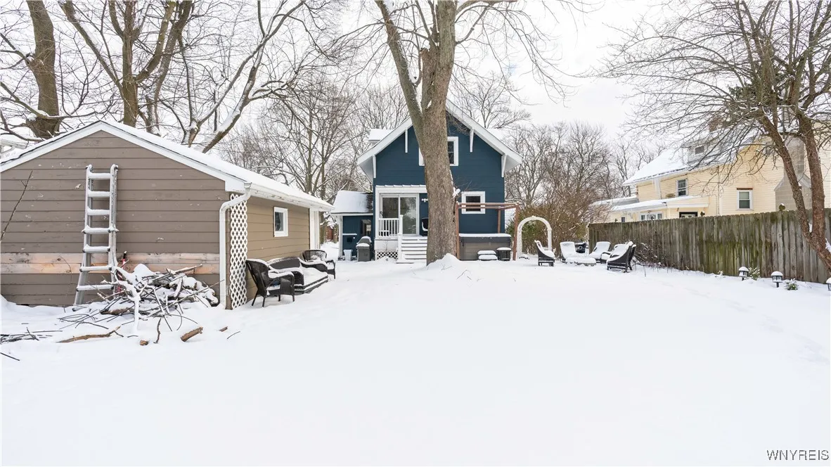 103 Linwood Avenue, Amherst, New York 14221, Amherst, New York 14221, 2 Bedrooms Bedrooms, 6 Rooms Rooms,1 BathroomBathrooms,Residential,Closed,103 Linwood Avenue, Amherst, New York 14221,0,B1659070