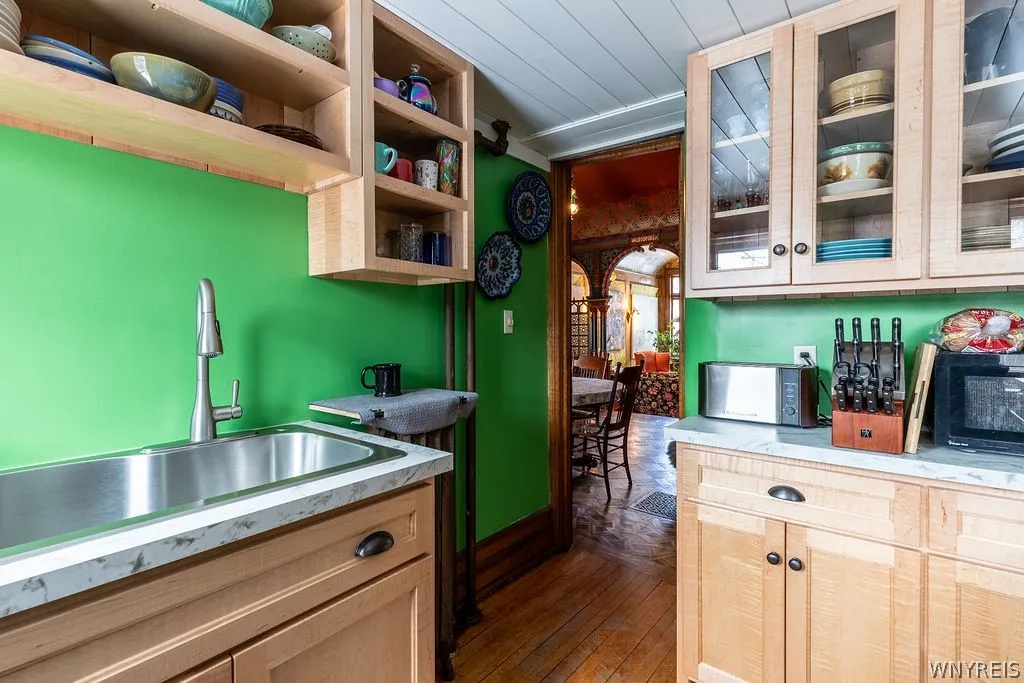 467 Virginia Street, Buffalo, New York 14202, Buffalo, New York 14202, 6 Bedrooms Bedrooms, ,2 BathroomsBathrooms,Residential,For Sale,467 Virginia Street, Buffalo, New York 14202,0,B1659238