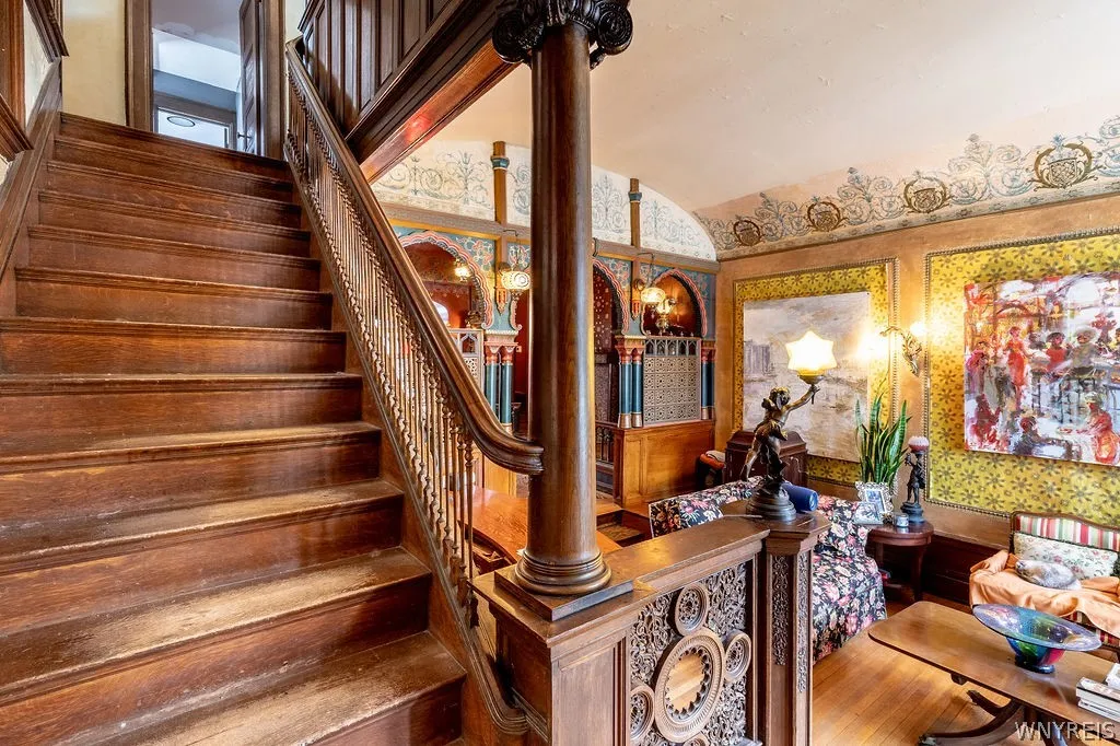 467 Virginia Street, Buffalo, New York 14202, Buffalo, New York 14202, 6 Bedrooms Bedrooms, ,2 BathroomsBathrooms,Residential,For Sale,467 Virginia Street, Buffalo, New York 14202,0,B1659238