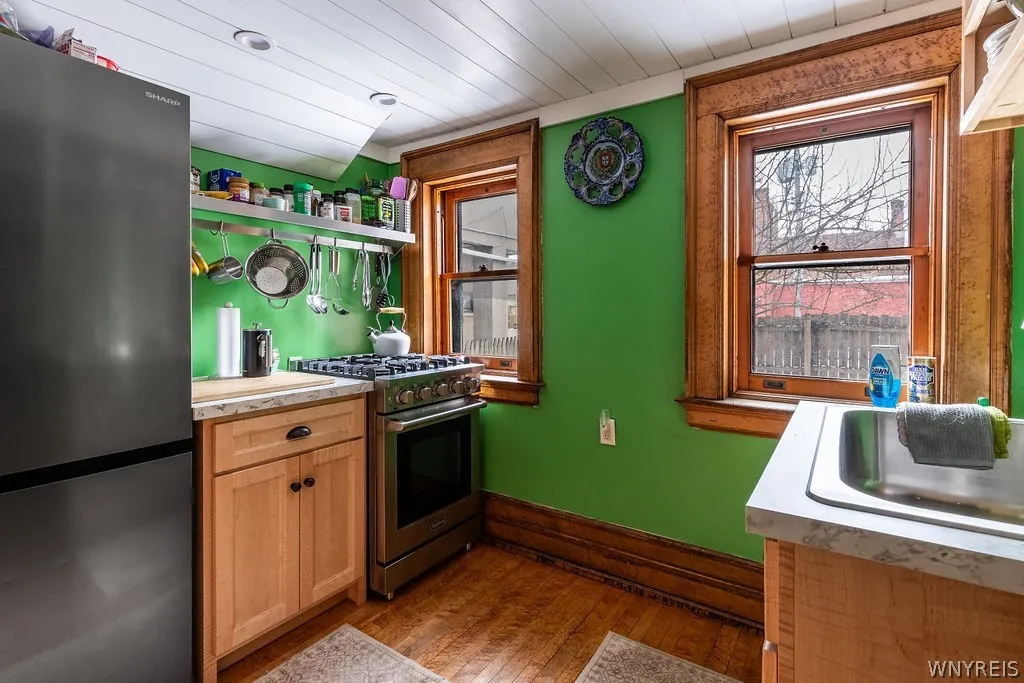 467 Virginia Street, Buffalo, New York 14202, Buffalo, New York 14202, 6 Bedrooms Bedrooms, ,2 BathroomsBathrooms,Residential,For Sale,467 Virginia Street, Buffalo, New York 14202,0,B1659238