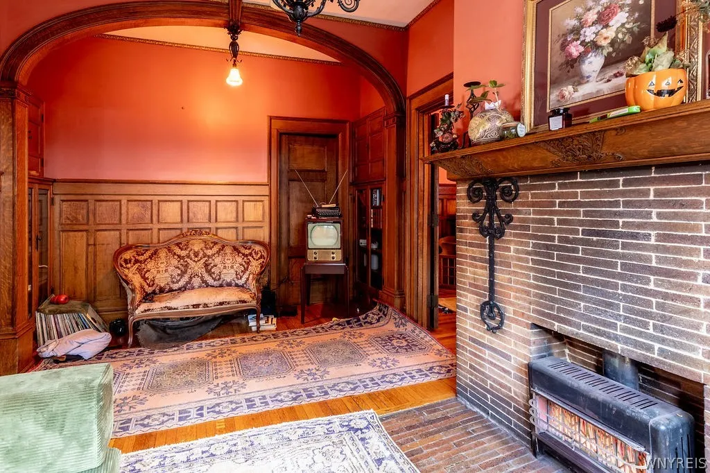 467 Virginia Street, Buffalo, New York 14202, Buffalo, New York 14202, 6 Bedrooms Bedrooms, ,2 BathroomsBathrooms,Residential,For Sale,467 Virginia Street, Buffalo, New York 14202,0,B1659238