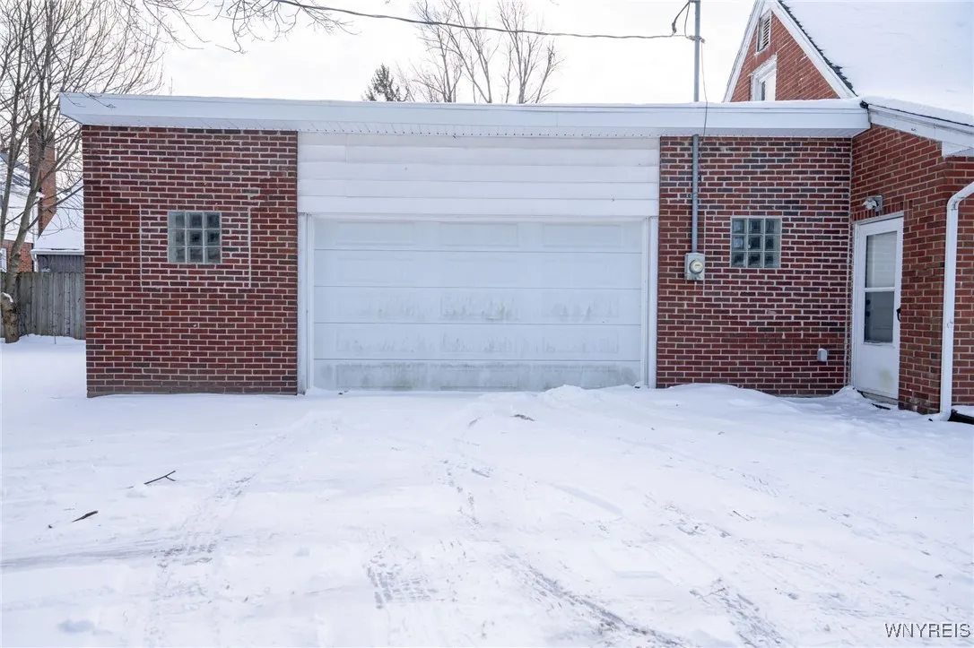 1163 Eggert Road, Amherst, New York 14226, Amherst, New York 14226, 3 Bedrooms Bedrooms, 10 Rooms Rooms,2 BathroomsBathrooms,Residential,Closed,1163 Eggert Road, Amherst, New York 14226,0,B1659304