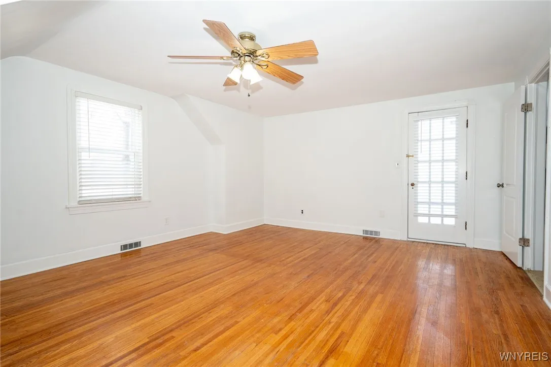 1163 Eggert Road, Amherst, New York 14226, Amherst, New York 14226, 3 Bedrooms Bedrooms, 10 Rooms Rooms,2 BathroomsBathrooms,Residential,Closed,1163 Eggert Road, Amherst, New York 14226,0,B1659304
